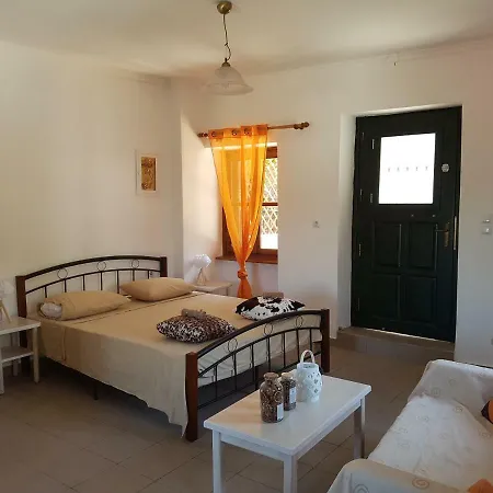 Apartment Alkinoos Ágios Matthaíos